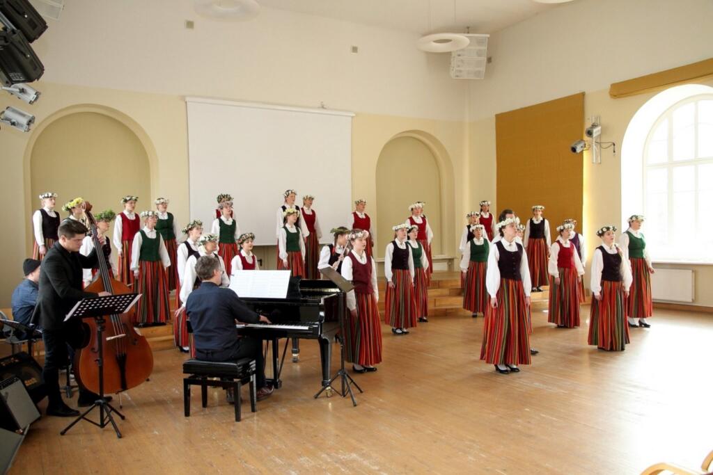 Sieviešu koris “Venda”